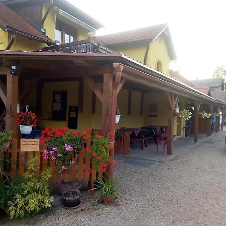 Penzion Guest House Vila Frýdštejn *